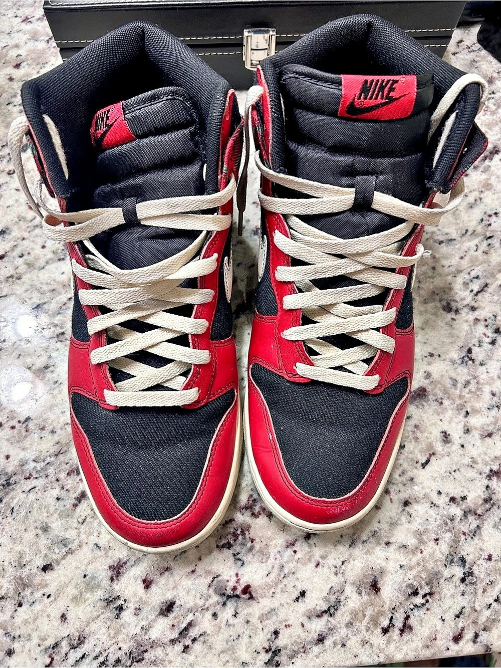 Nike Dunk High SE "Tartan Plaid - Black University Red" SE Tartan Plaid High-Top
